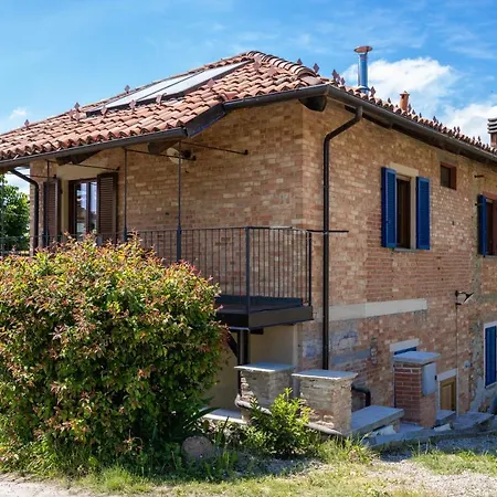 Sant'anna 21 4* Монфорте-д'Альба