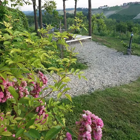 فندق مبيت وإفطار Sant'anna 21 Monforte dʼAlba